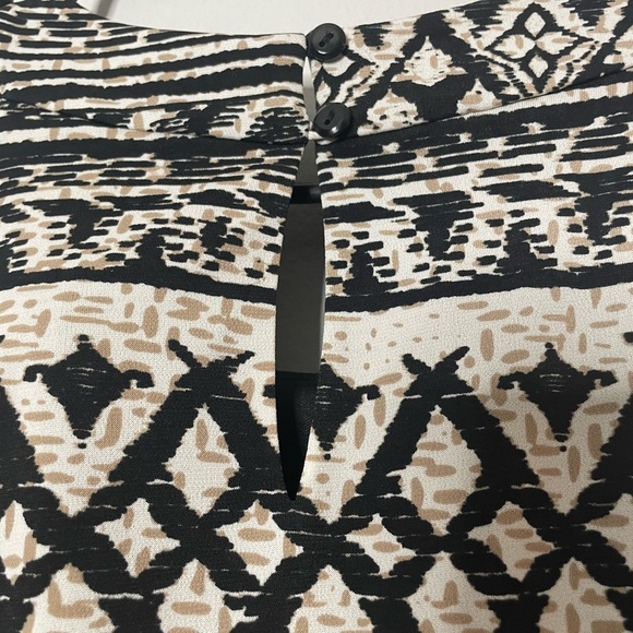 Donna Ricco Black and Cream Geometric Midi Dress - Picture 9 of 9